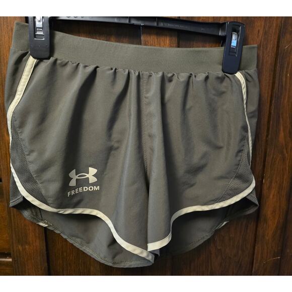 Under Armour Freedom Fly By Shorts size Small - Picture 1 of 4